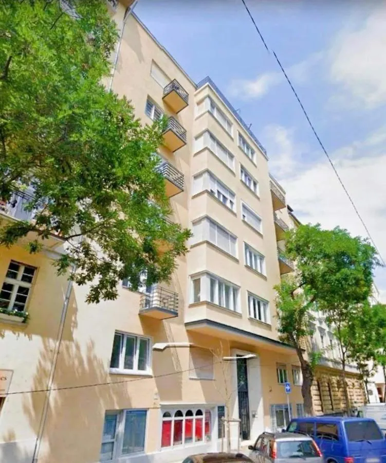 דירות בודפשט Falk Studio